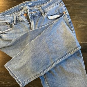 Old Navy Power Straight Denim, size 10